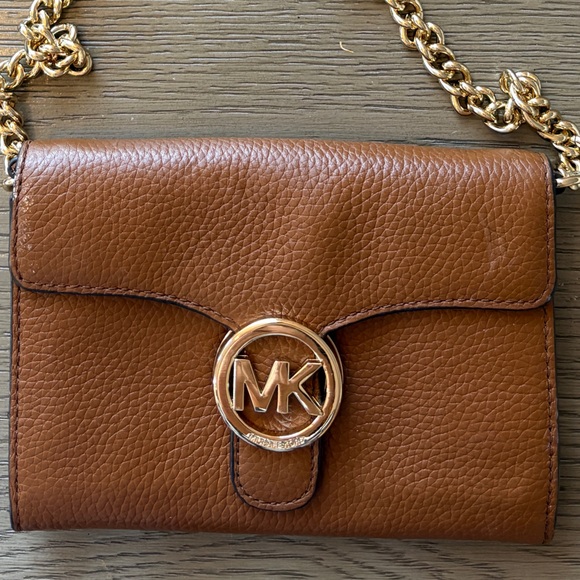 MICHAEL Michael Kors Handbags - Michael Kors camel crossbody